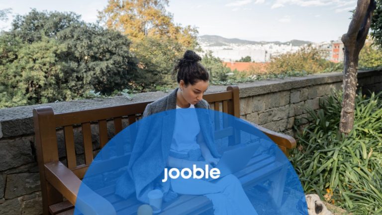 Ce este un program de lucru flexibil și care sunt avantajele și dezavantajele acestuia?